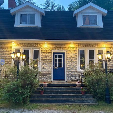 Auberge De Mon Petit Chum B&B ウェークフィールド エクステリア 写真